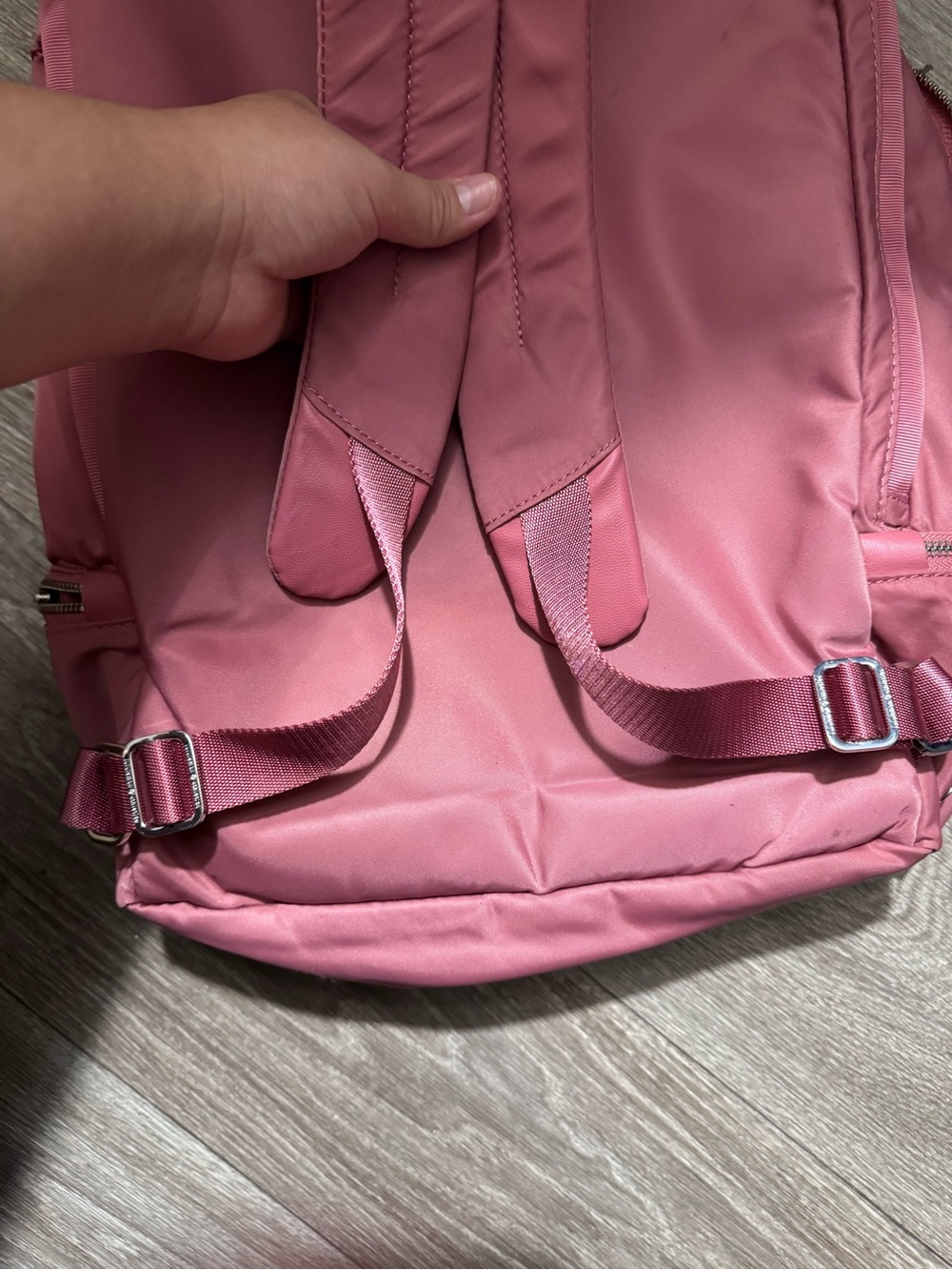 Pink lululemon backpack - Picture 9 of 11